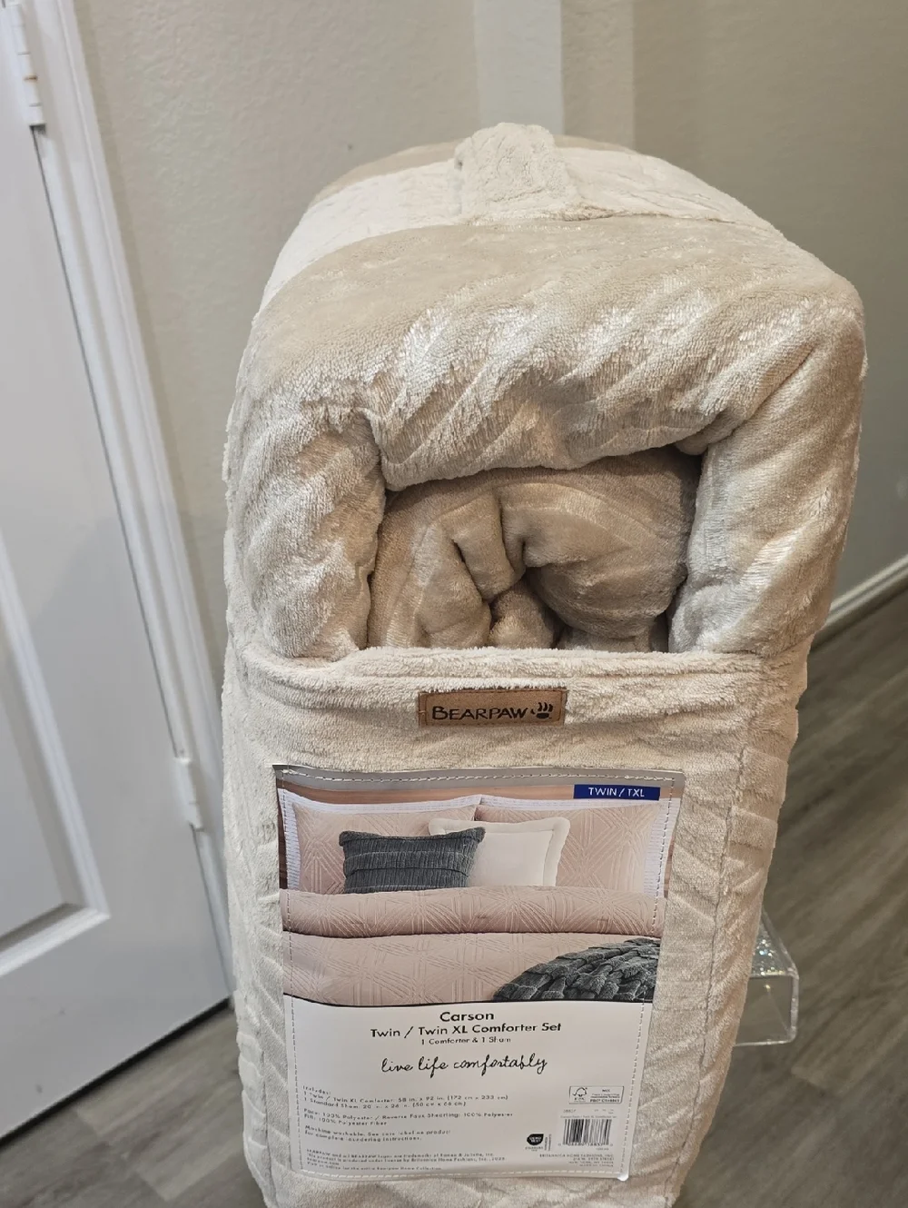 BearPaw Carson Embossed Twin/Twin XL Comforter Set w/Shams- Tan